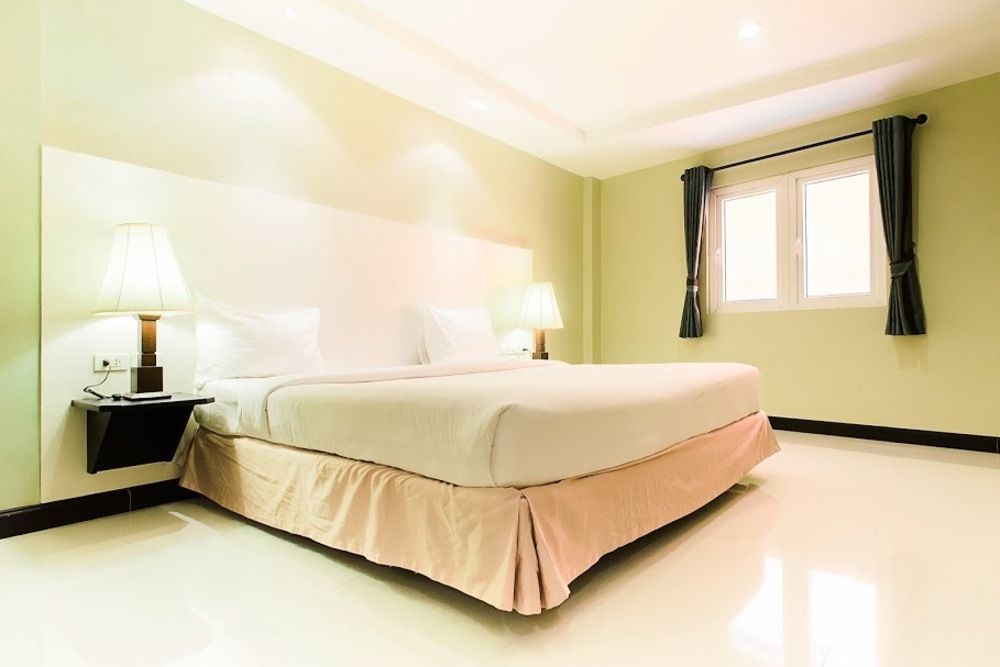 Fourteen Again Pattaya Exterior photo